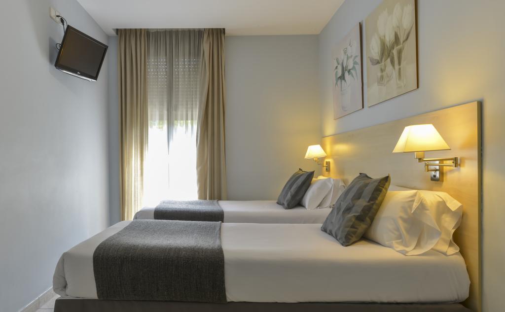 Alexandra Aparthotel Benstarhotelgroup Tarragona Oda fotoğraf