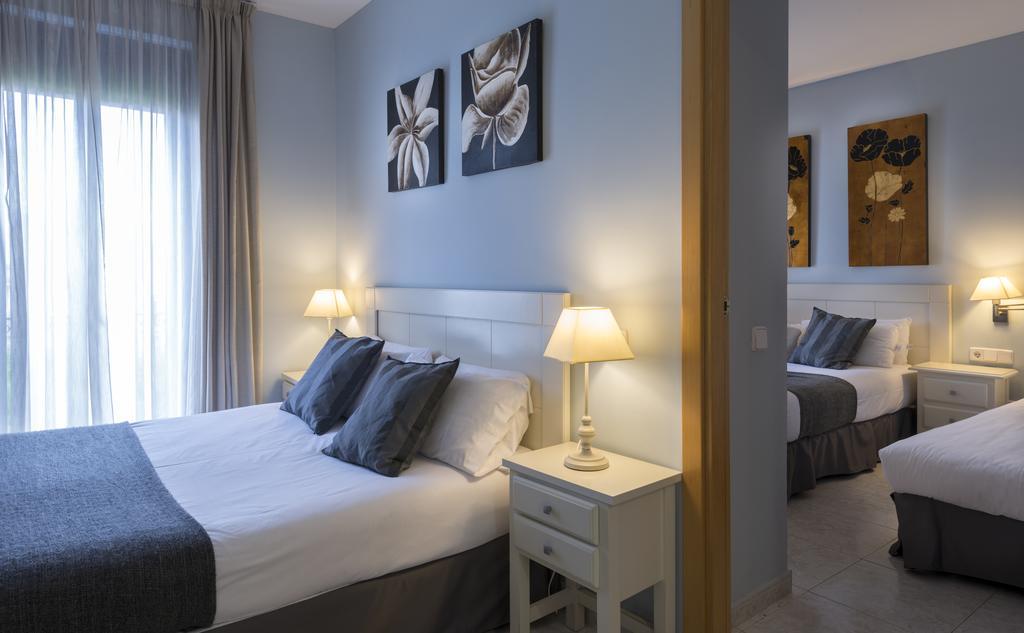 Alexandra Aparthotel Benstarhotelgroup Tarragona Oda fotoğraf
