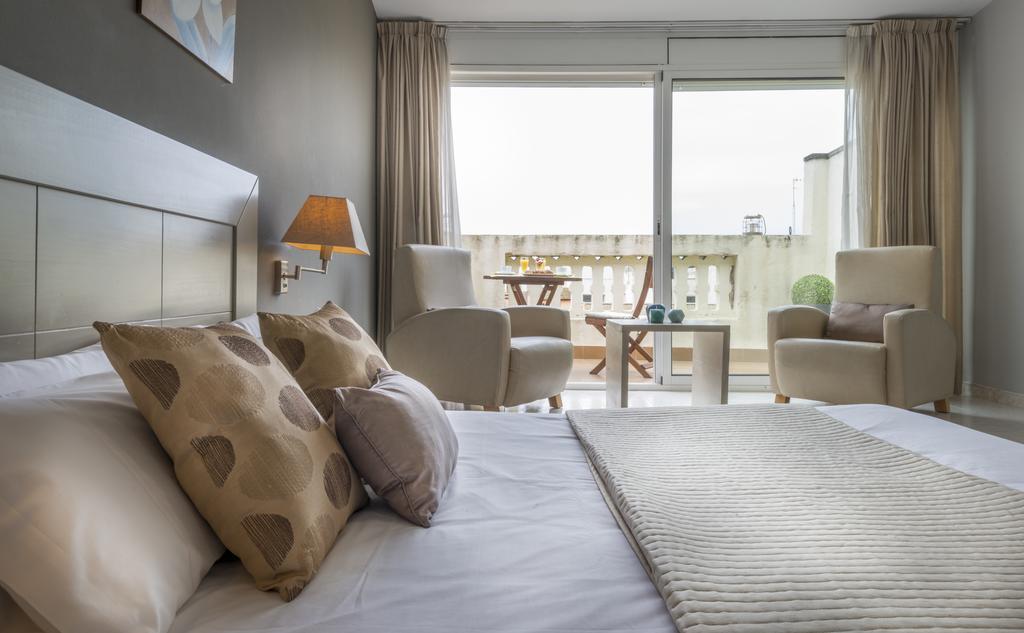 Alexandra Aparthotel Benstarhotelgroup Tarragona Oda fotoğraf