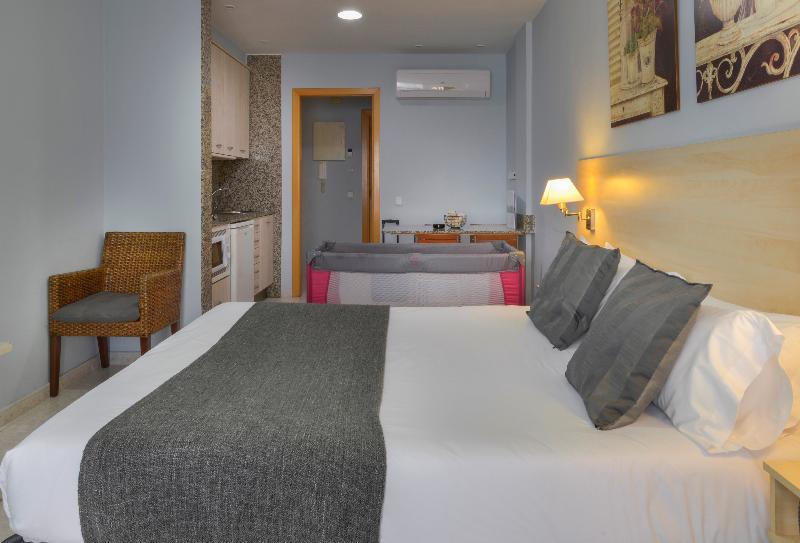 Alexandra Aparthotel Benstarhotelgroup Tarragona Dış mekan fotoğraf